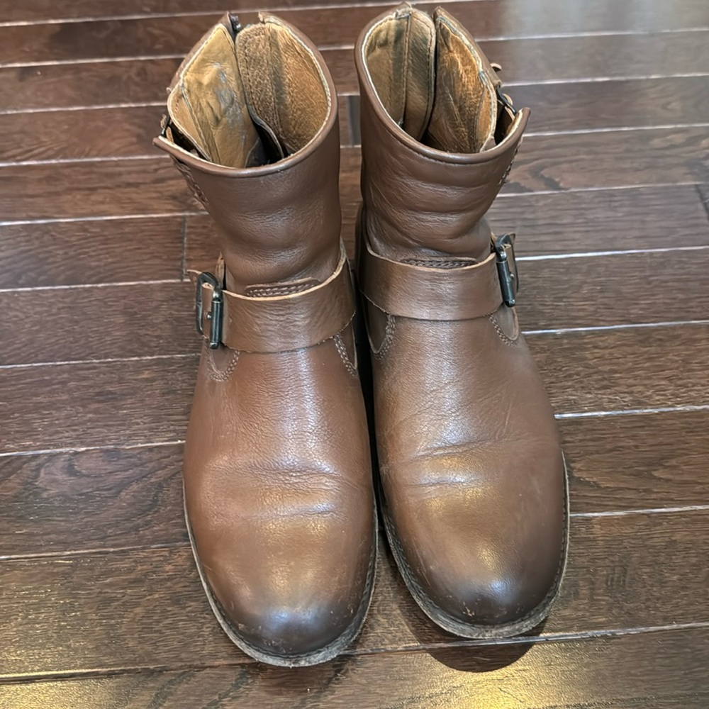 Frye boots leather